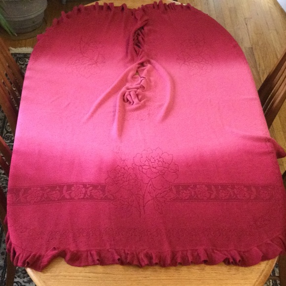 Soft luxurious Wrap - Picture 5 of 9